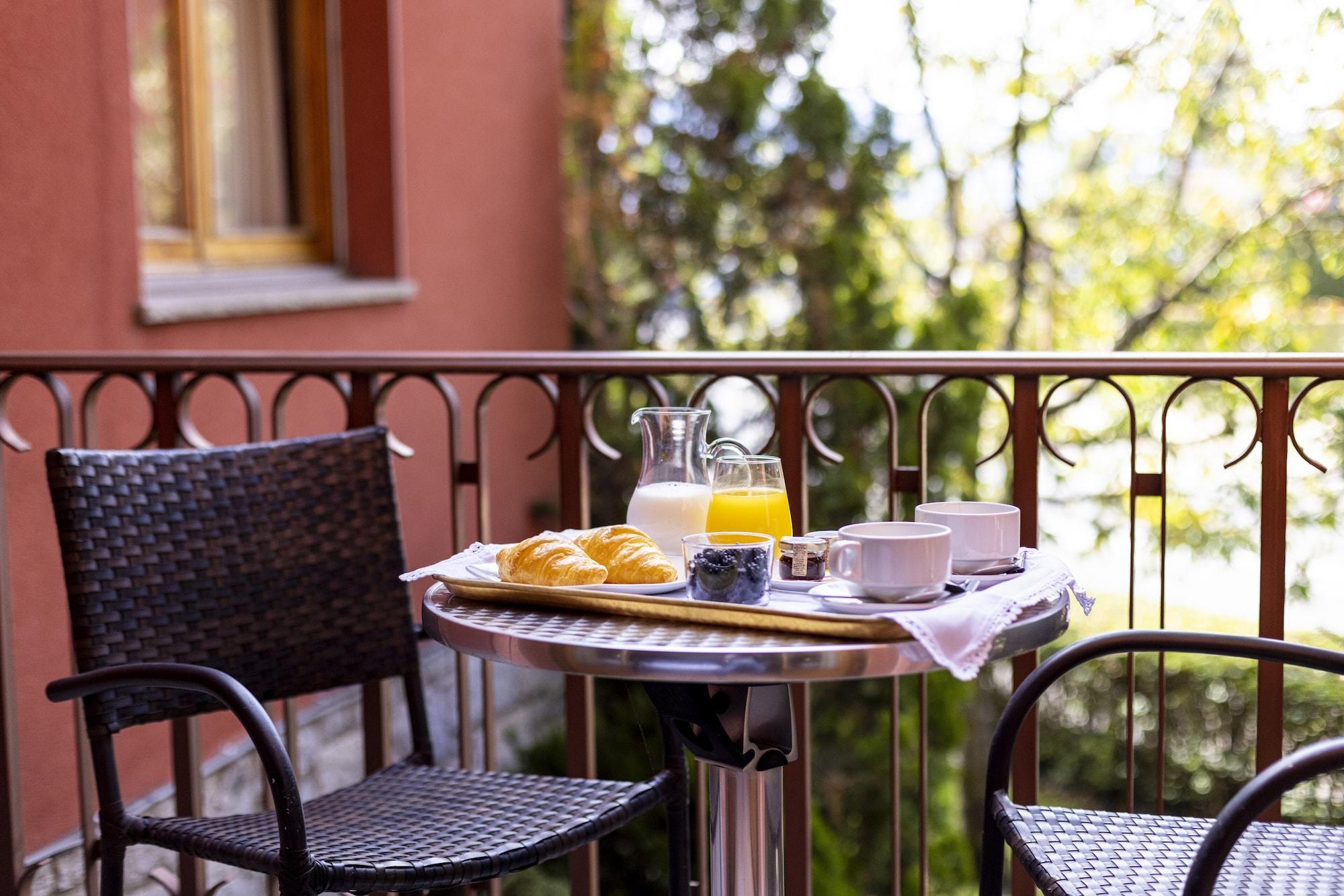 Hotel Del Prado Пучсарда Екстер'єр фото